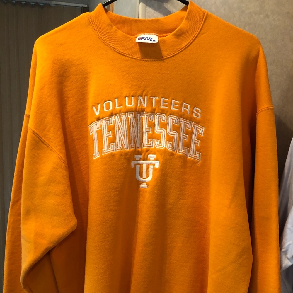 Univ of Tennessee sweatshirt